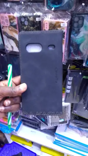 Google Pixel 7 Leather Flip Cover