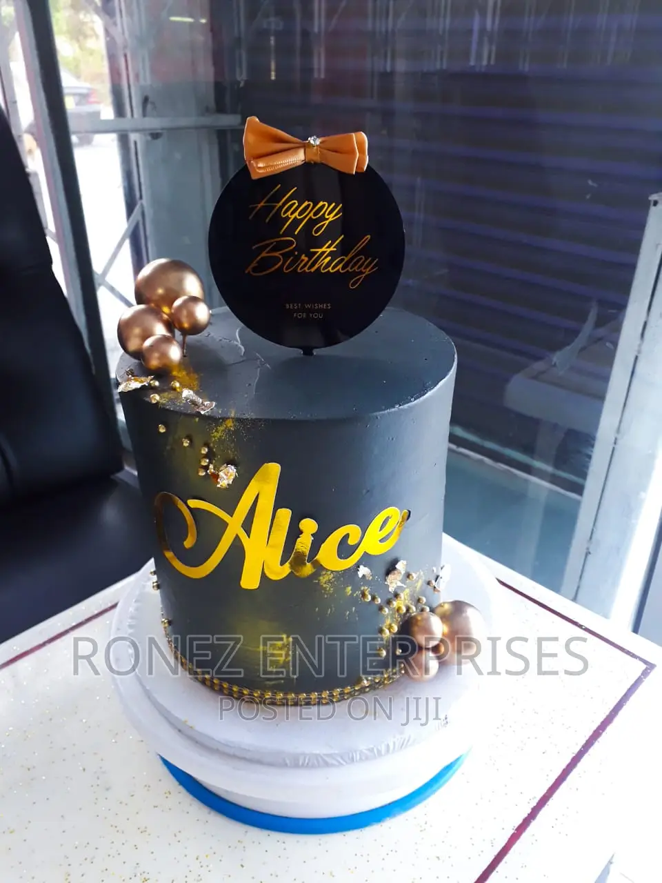 Birthday Cake 1 Kg