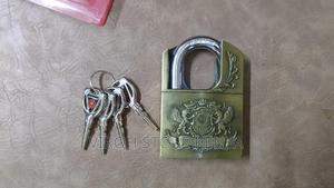 Anbound 70mm Padlock 4 Keys Heavy Duty Security Padlock - thumbnail 2