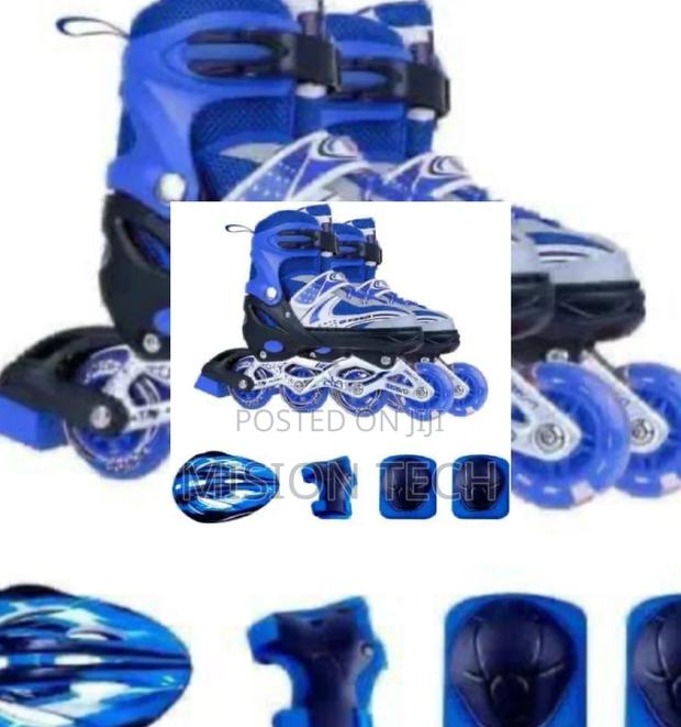 Skating Shoes With Guard and Helmets