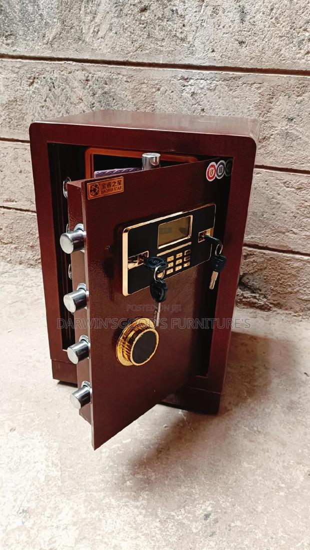 Safe Box S