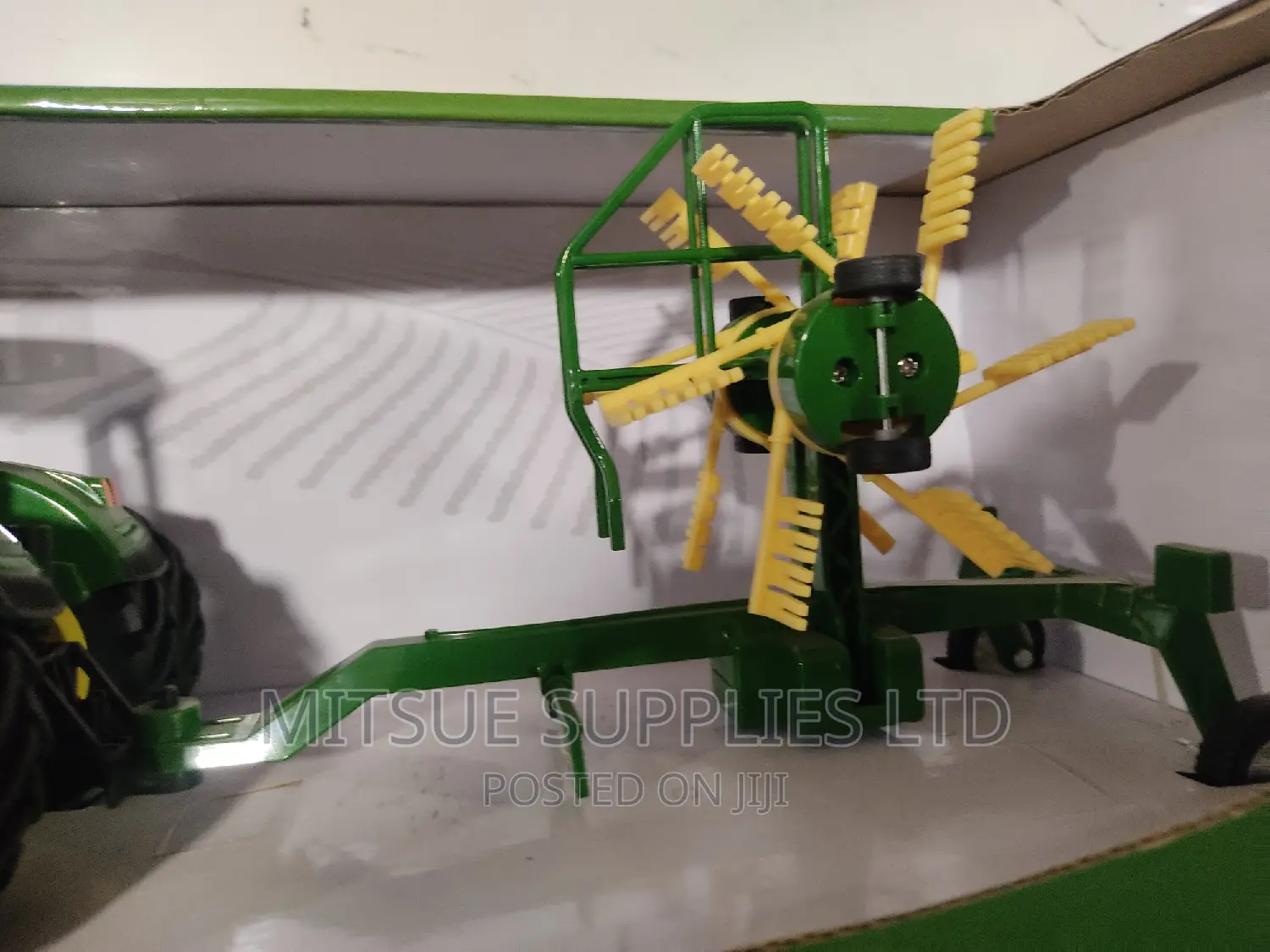 Toy Tractor Alloy Farm Machine 42x12x12cm