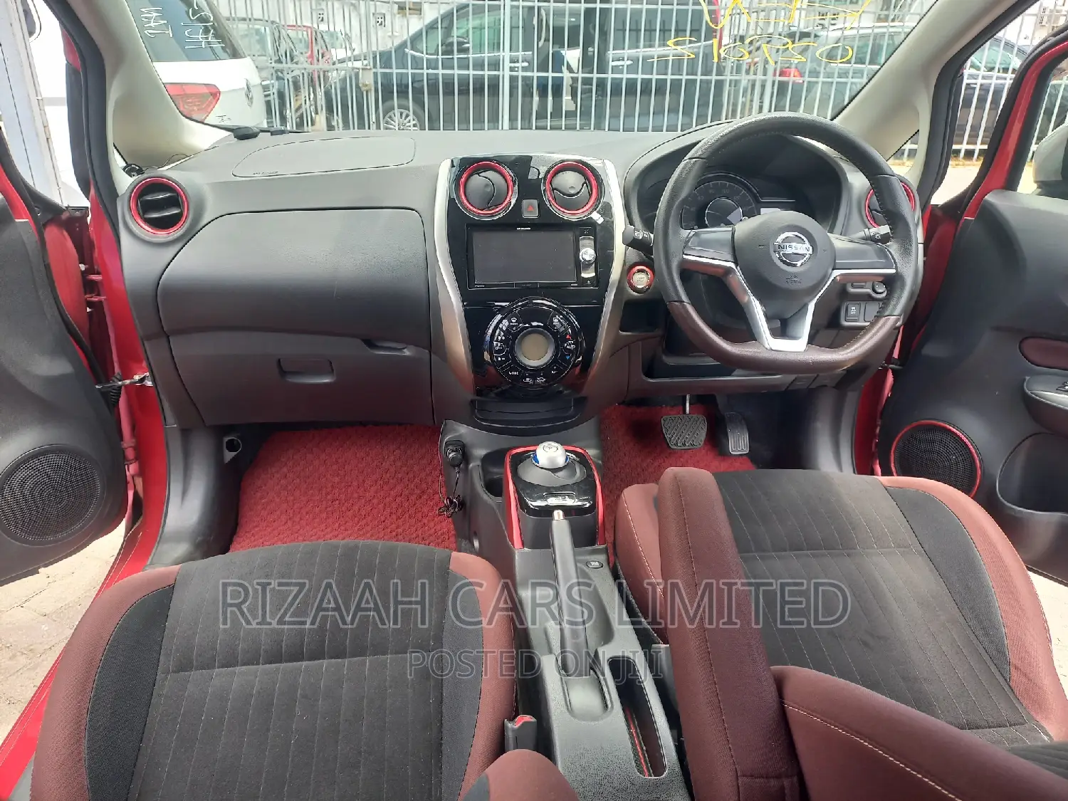 Nissan Note 2017 Red