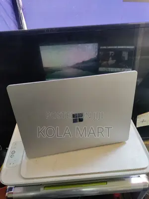 Laptop Microsoft Surface Go 8GB Intel Core I5 SSD 256GB