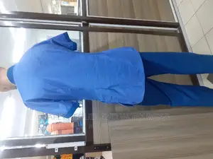 Buy Medical Scrub Which Is Well-Cut and Has Great Fabric