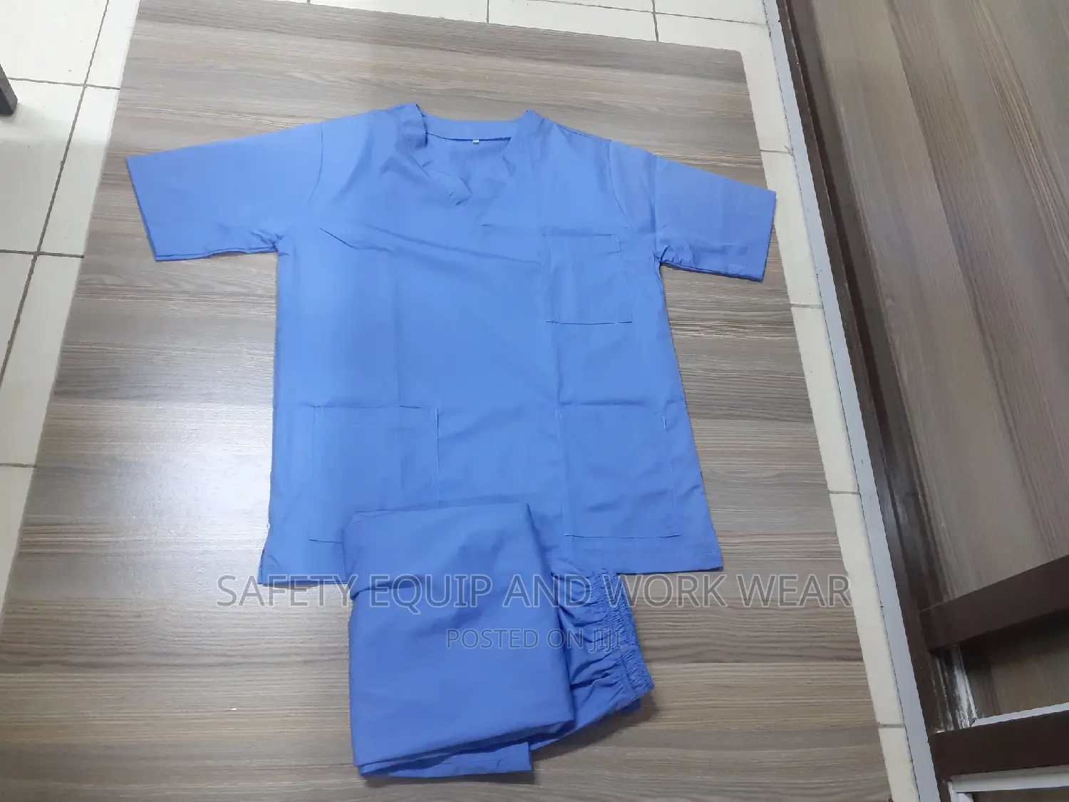 Medical Scrub Which Can Be Braided With Your Logo