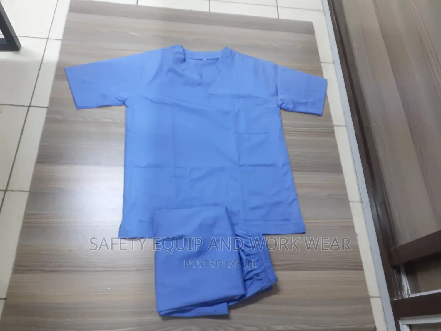 Medical Scrub Which Can Be Braided With Your Logo