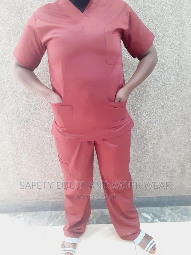 Medical Scrub With Quality Fabric - thumbnail 2