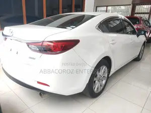 Mazda Axela 2016 Ivory