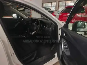 Mazda Axela 2016 Ivory