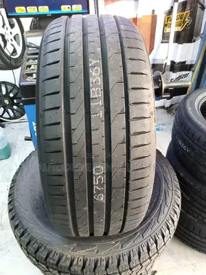 245/45r18 Falken Tire