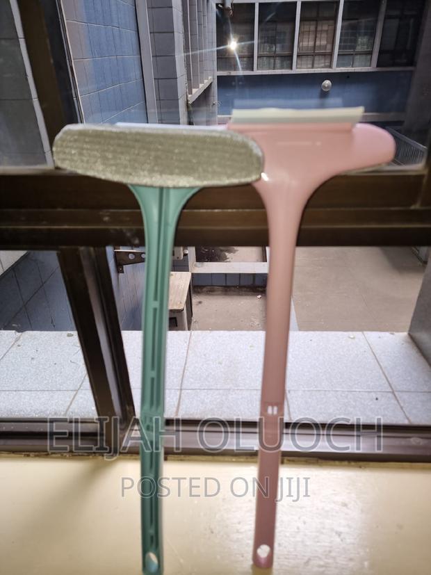 2in 1 Extendable Window Cleaner - main view
