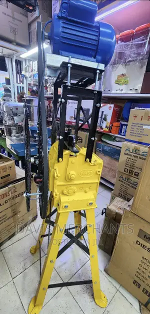 Animal Feeds Making Machine