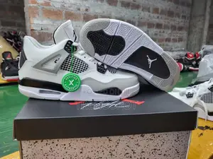Jordan 4 (J4)