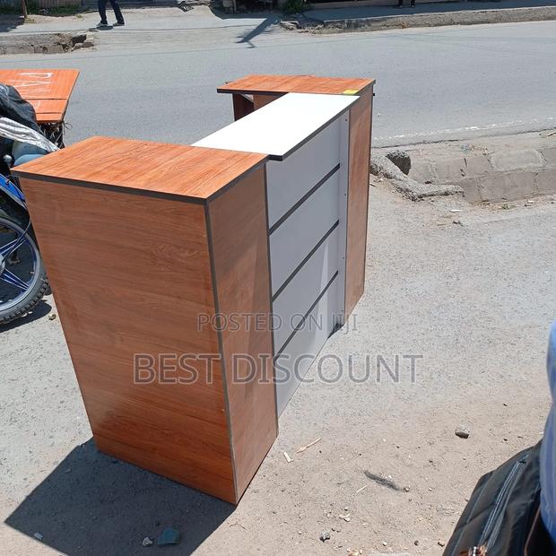 Receptionist Desk Receptionist Desk - main view