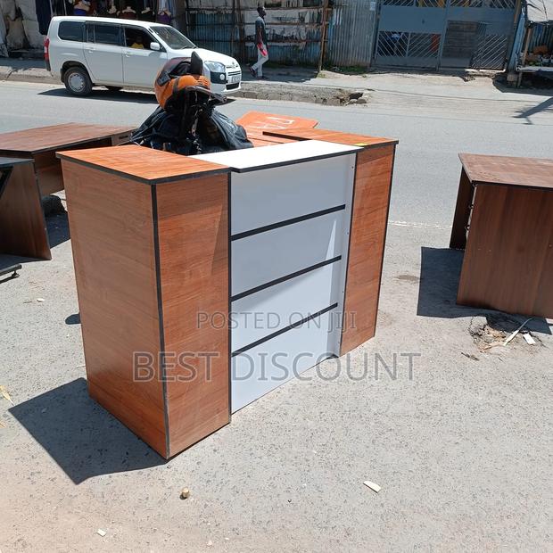 Receptionist Desk Receptionist Desk - main view