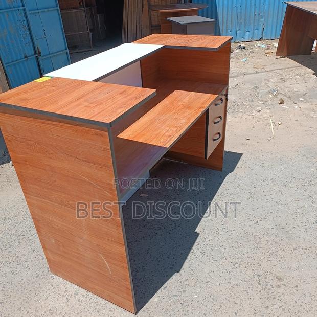 Receptionist Desk Receptionist Desk - main view