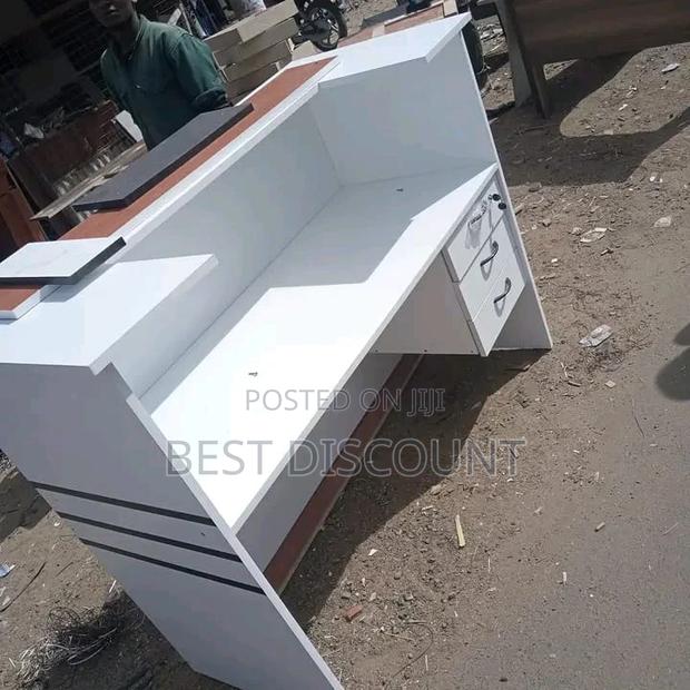 Receptionist Desk Receptionist Desk - main view