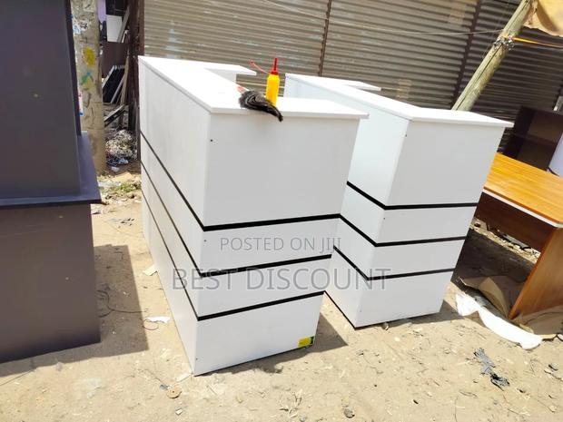 Receptionist Desk Receptionist Desk - main view