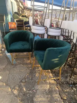 Styling Chairs or Manicure Seats, Green.