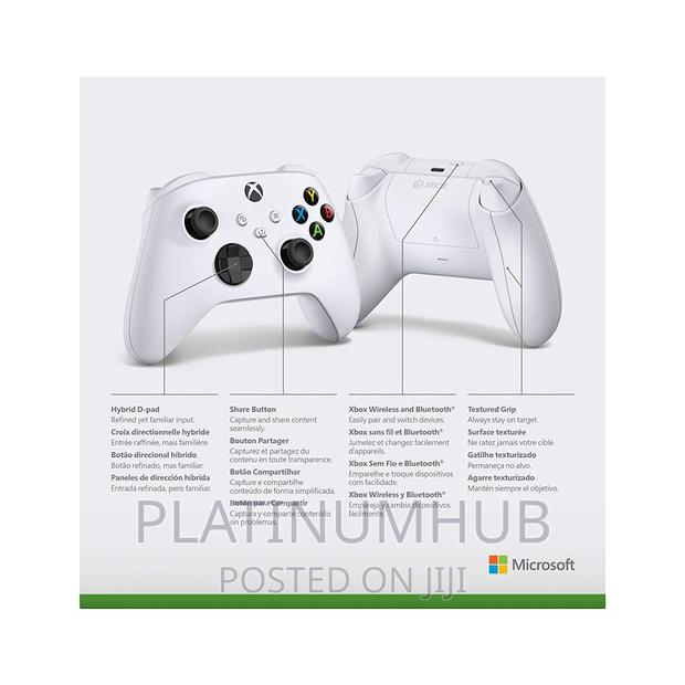 Xbox Robot White Pad Q7 - main view