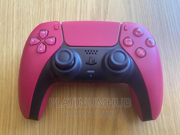 Red Wireless Ps5 Pad - main view