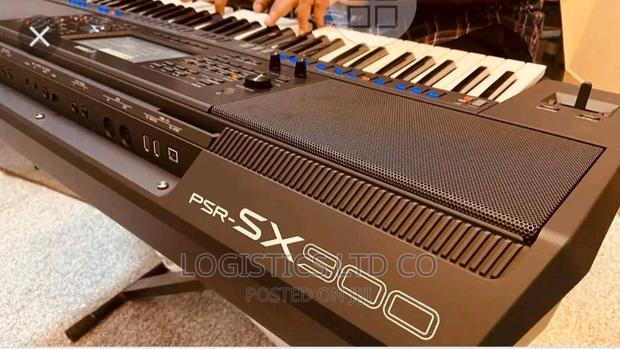 Yamaha PSR-S900 - 61-Key Arranger Workstation Keyboard - thumbnail 3