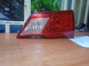 Honda Grace Bootlight.