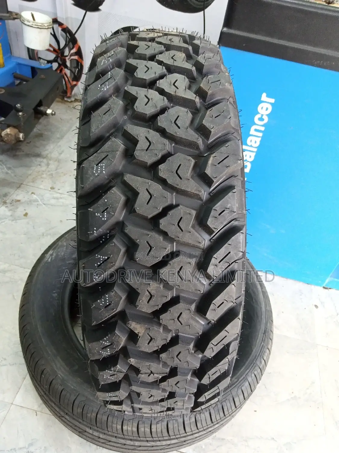 235/75r15 Roadx M/T