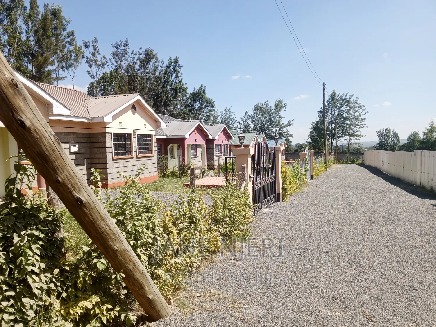 3bdrm Bungalow in Roimen, Matasia for sale
