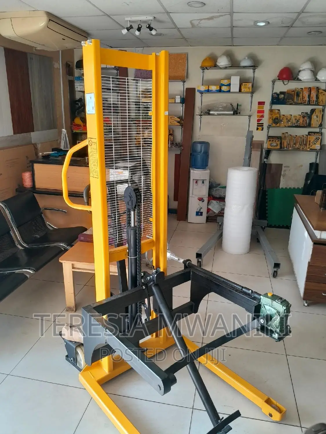 Hisaki Manual Stacker