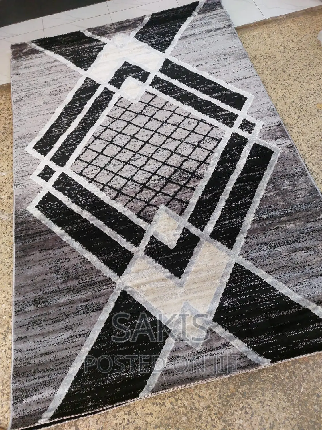 Decorate Your Floor! 5 by 8 Carpets! Free Delivery