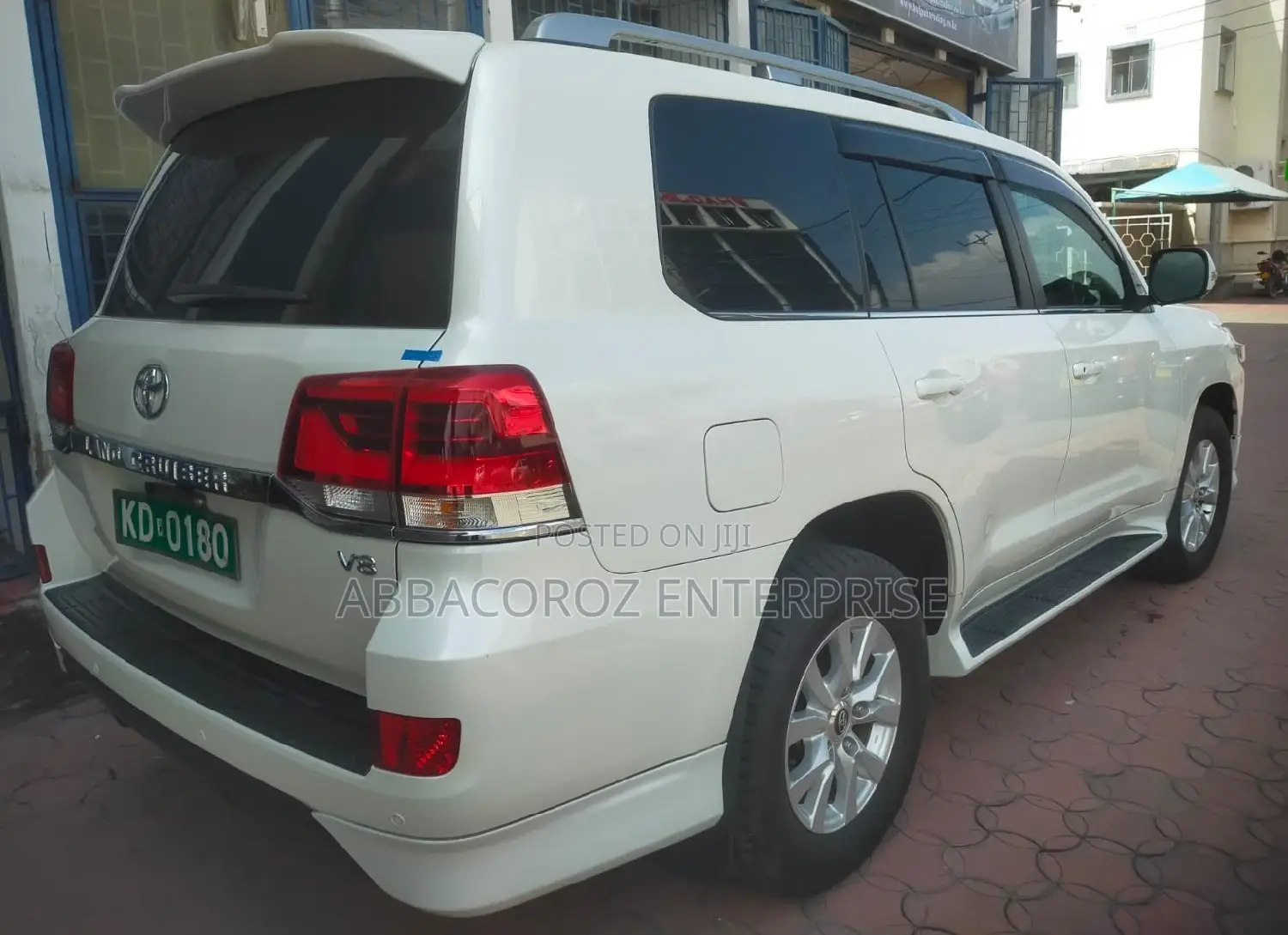 Toyota Land Cruiser 2019 Ivory