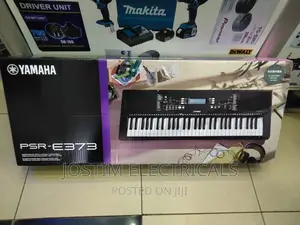 PSR- E373 Piano