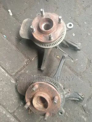 Suzuki Swift 2012 Front Wheel Hub