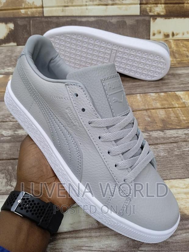 Puma Sneakers