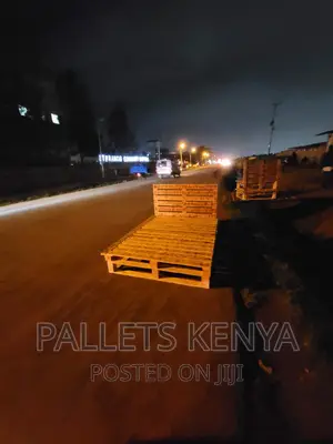 Pallet Bed- 5*6 Detachable and Blazed Pallet Bed. (DL09)
