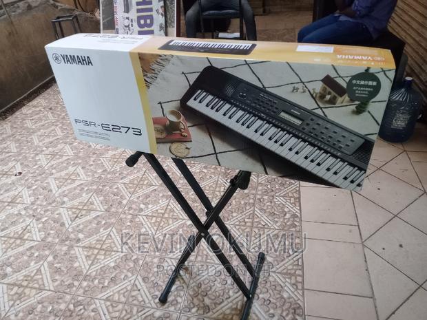 PSR E-273 Keyboard Keyboard Stand