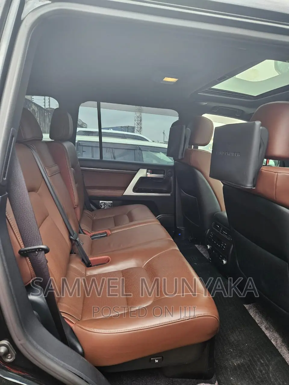Toyota Land Cruiser 4.6 V8 ZX 2017 Black