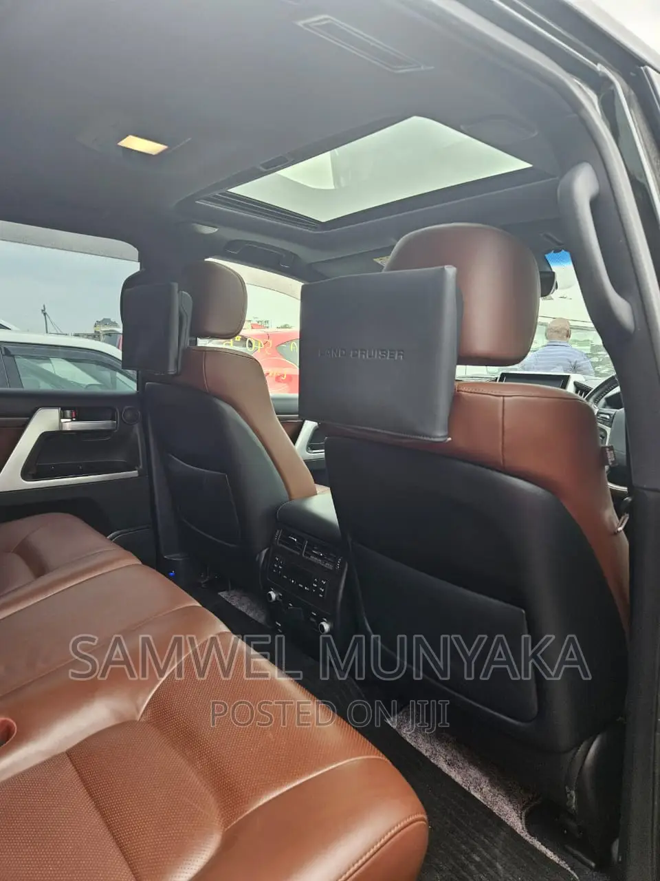Toyota Land Cruiser 4.6 V8 ZX 2017 Black