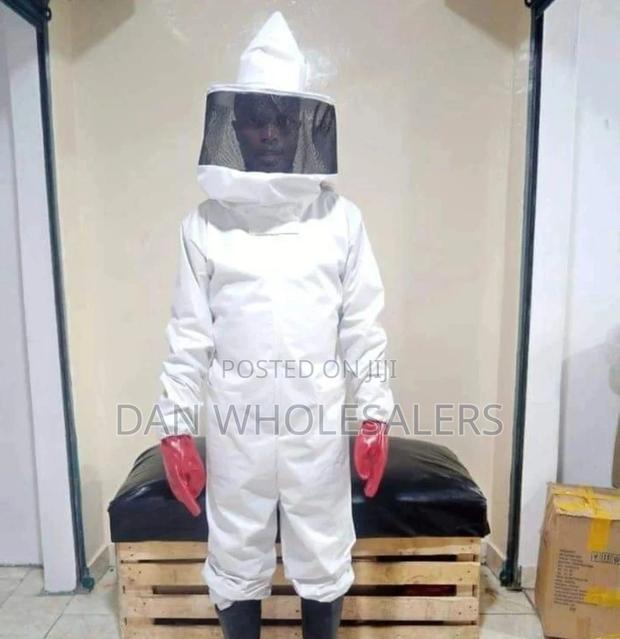 Bee Farming Suit - thumbnail 3