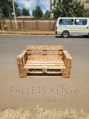 Pallet Sofa- 2 Seater Pallet Sofa. (DL012)
