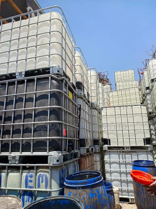 White Ibc Steel Cage Water Tank 1000ltrs