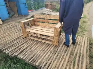 Pallet Sofa- 2 Seater Pallet Seat.(Dc04 )