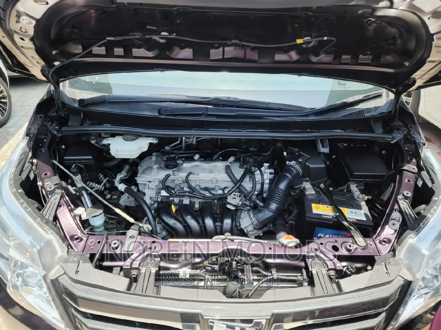Toyota Noah 2017 Purple