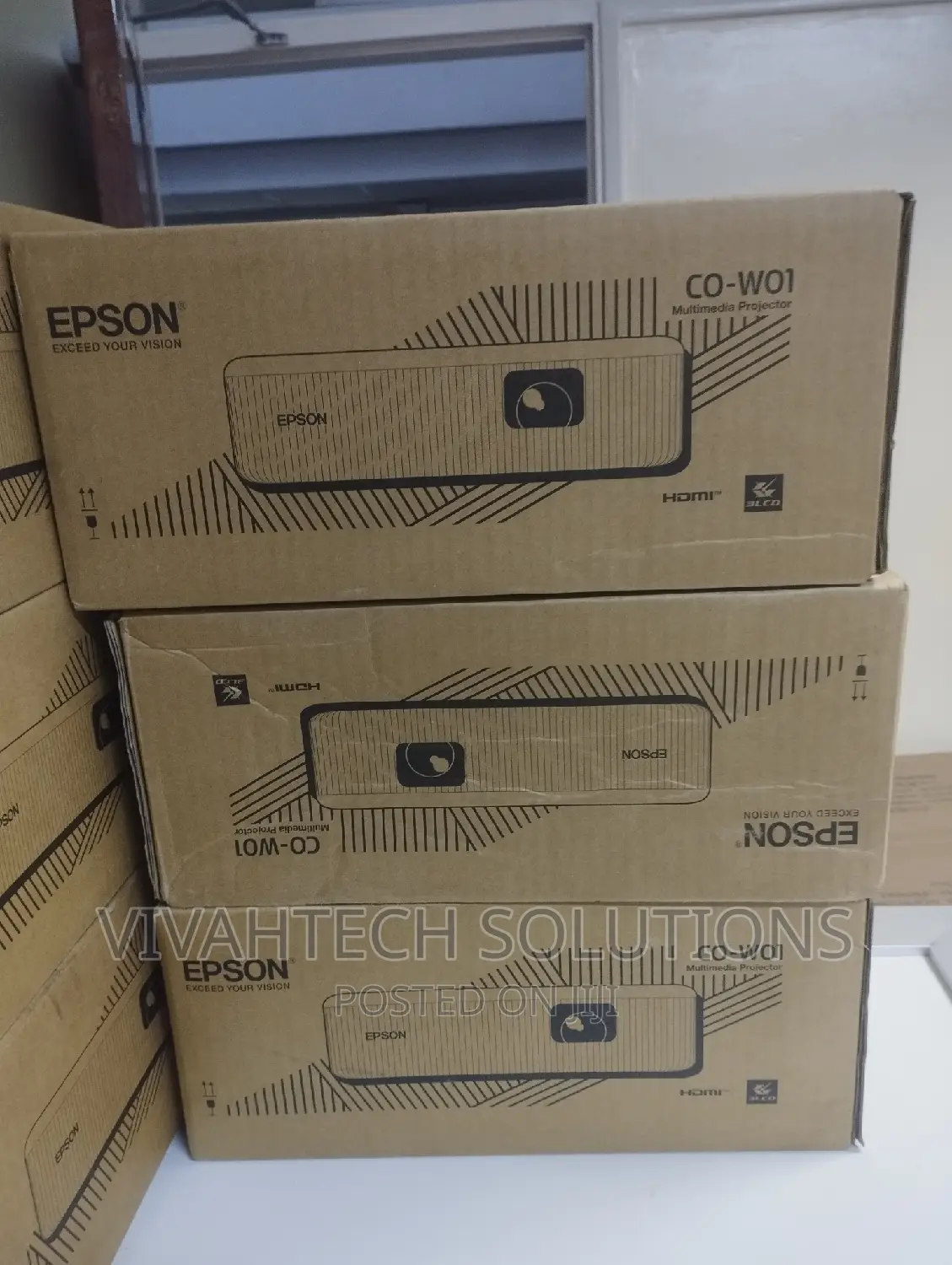Epson Co-W01 Projector 3,000 Lumens and 3lcd Technology