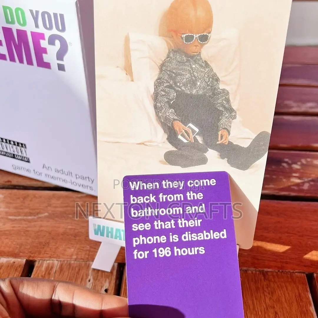 What Do You Meme , Adult Card Game