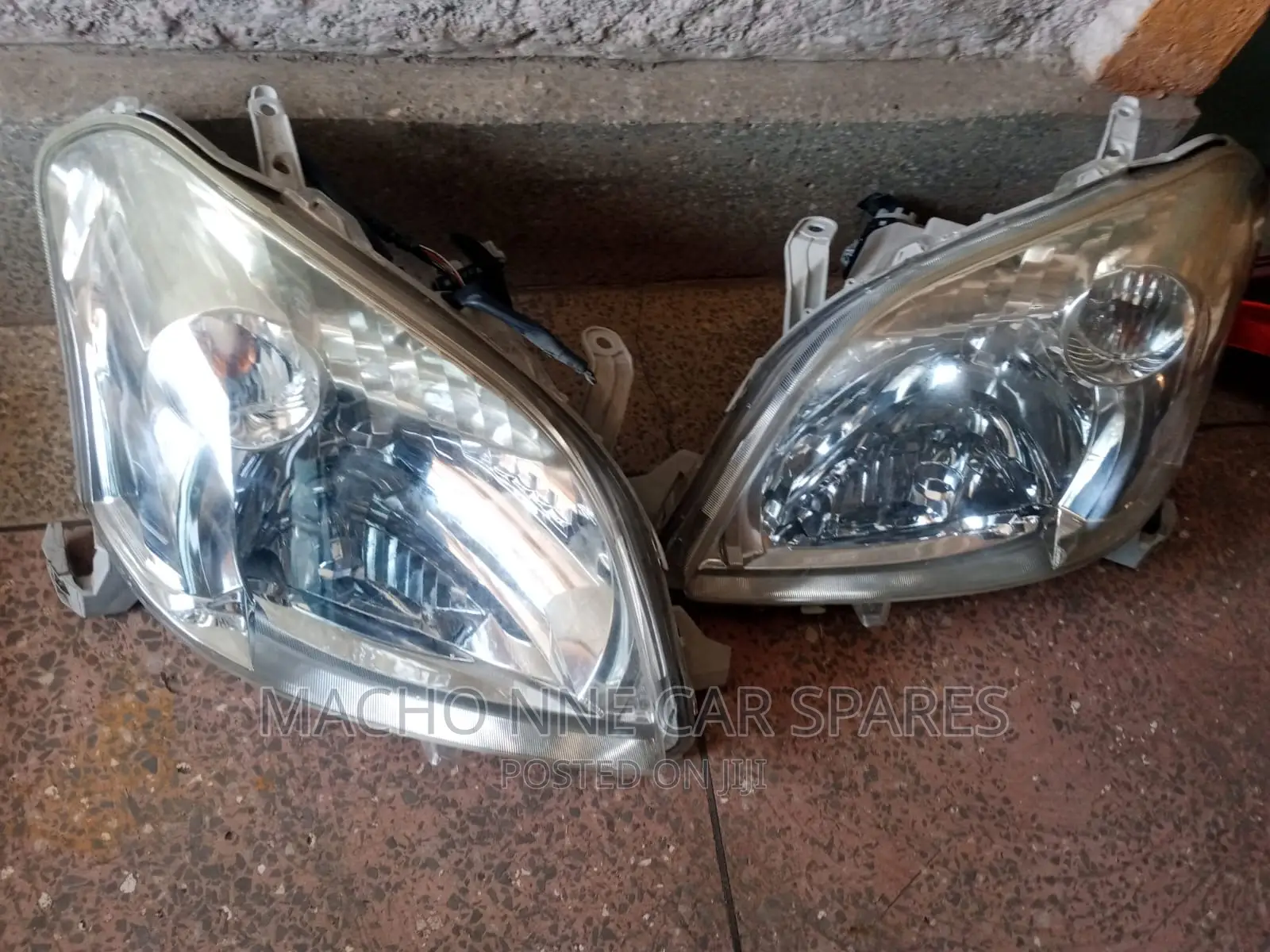 Toyota Raum 2007 Headlight (Non Xenon)