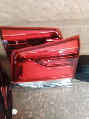 Toyota V8 200 2018 Series Bootlight
