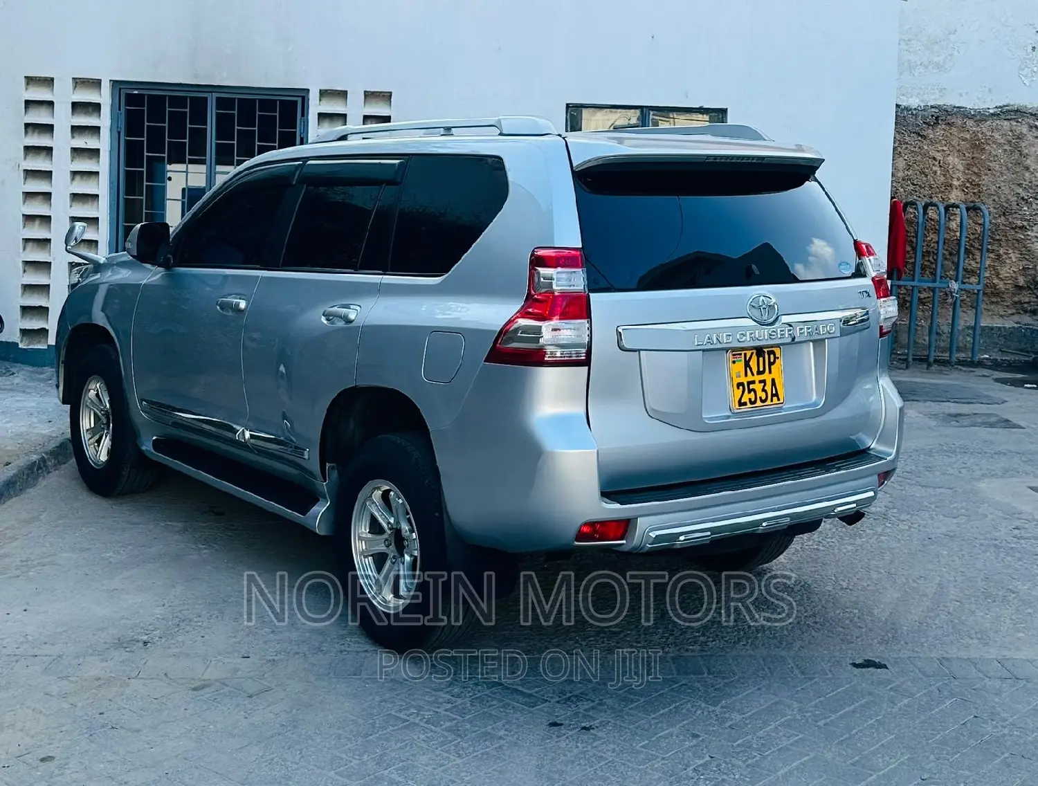 Toyota Land Cruiser Prado 2016 Silver